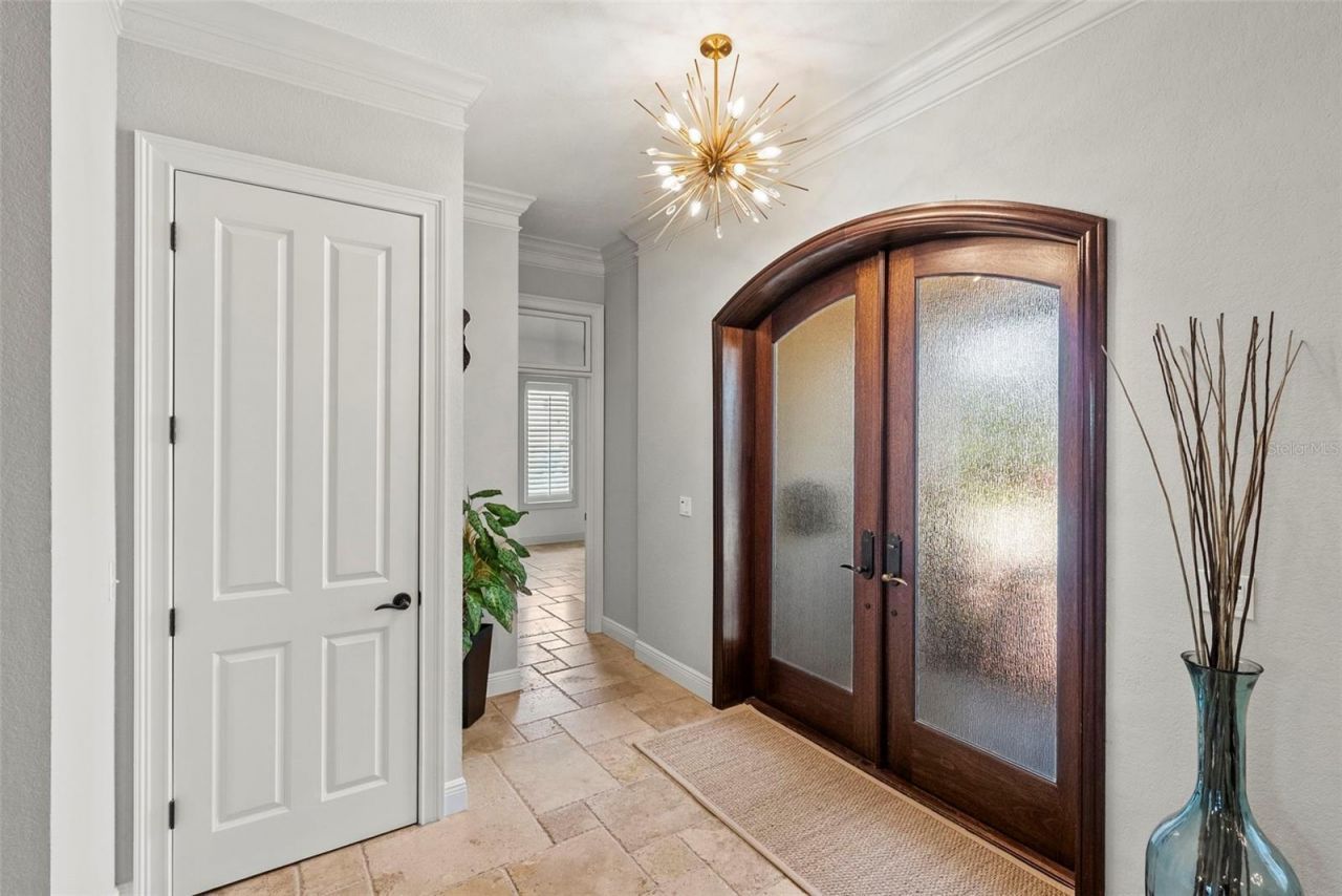 2028 Illinois Avenue Ne, Saint Petersburg, FL 33703 Photo