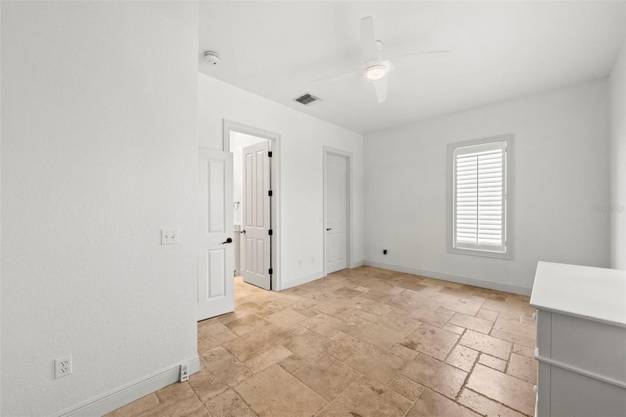 2028 Illinois Avenue Ne, Saint Petersburg, FL 33703 Photo