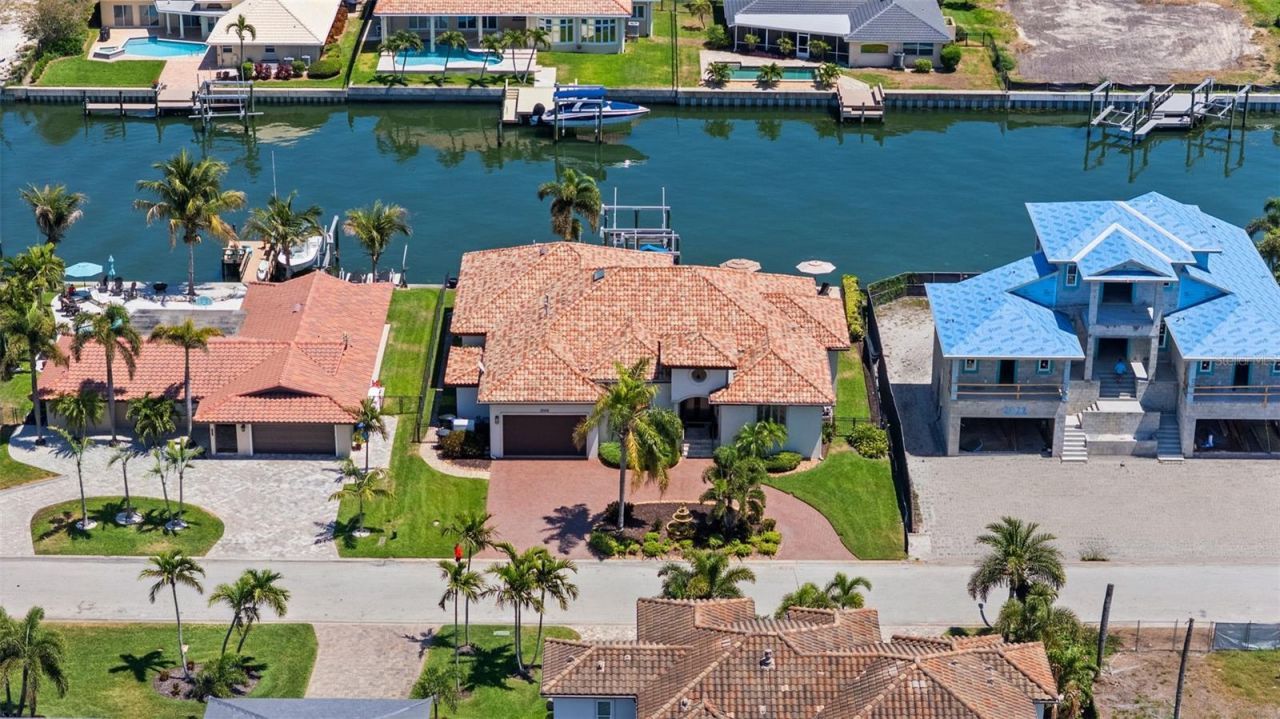 2028 Illinois Avenue Ne, Saint Petersburg, FL 33703 Photo
