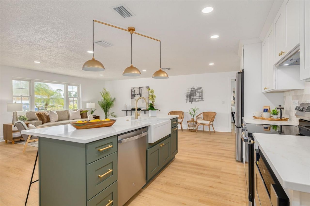 1872 Princeton Drive , Clearwater, FL 33765 Photo