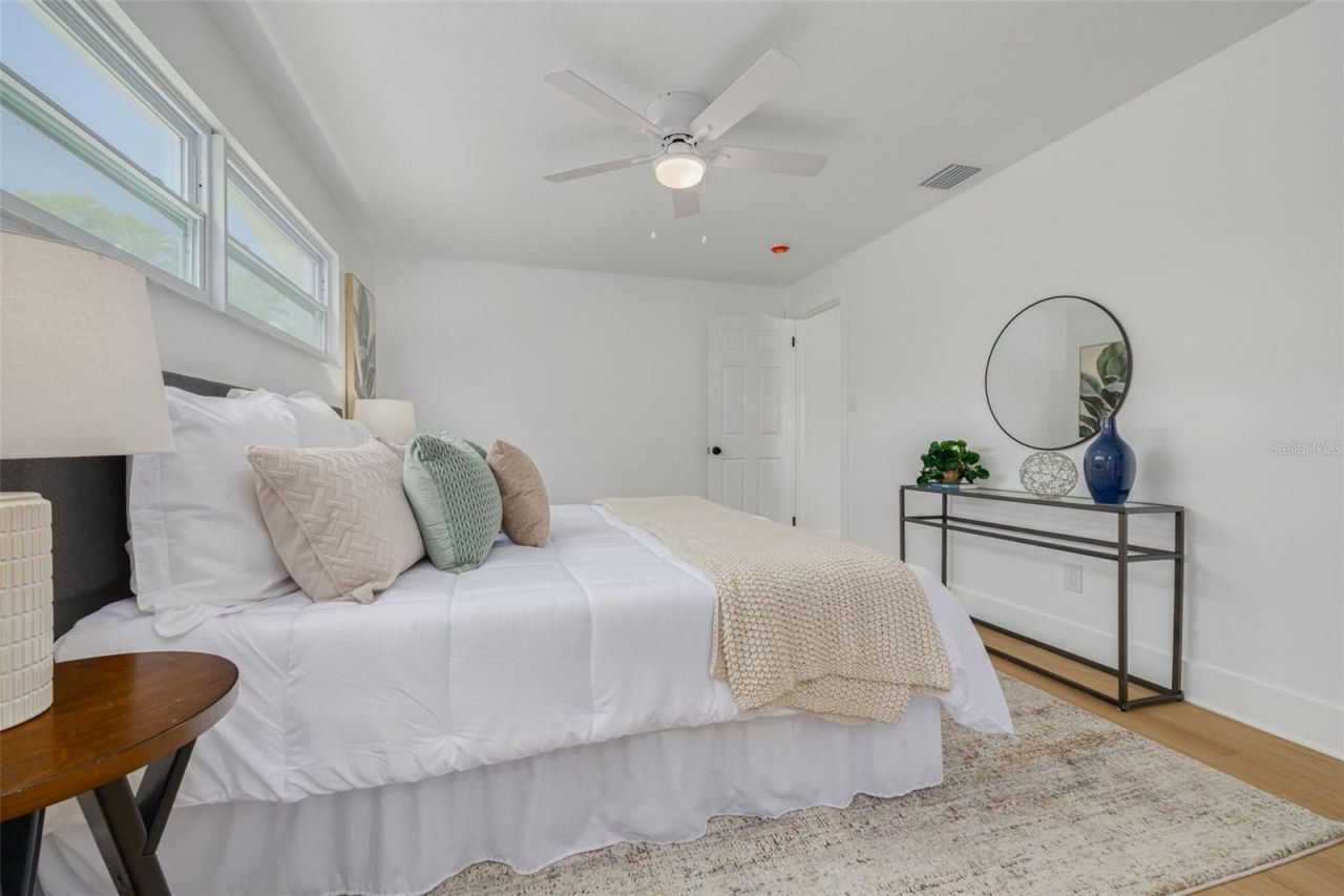 1872 Princeton Drive , Clearwater, FL 33765 Photo