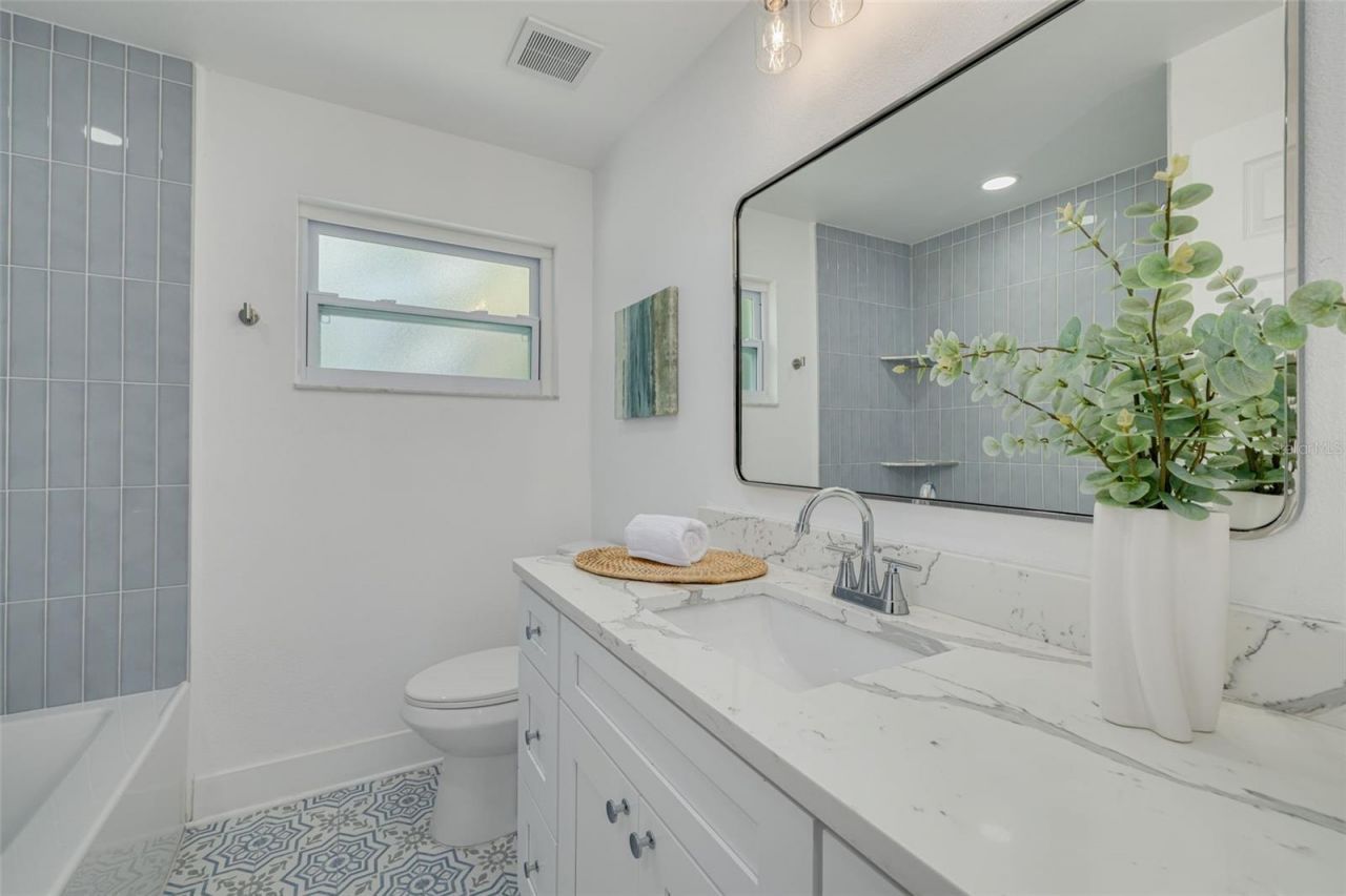 1872 Princeton Drive , Clearwater, FL 33765 Photo