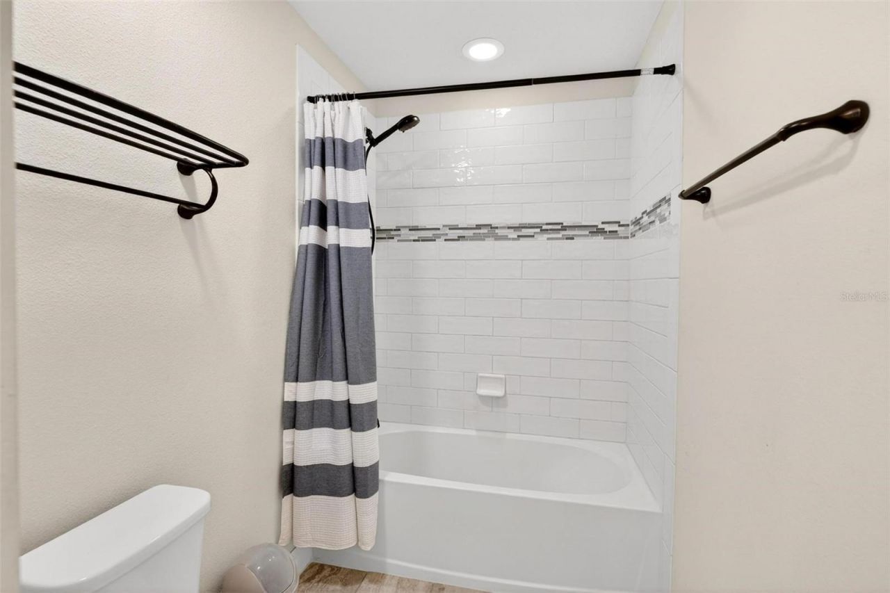 17507 Lagoda Lane , Orlando, FL 32820 Photo