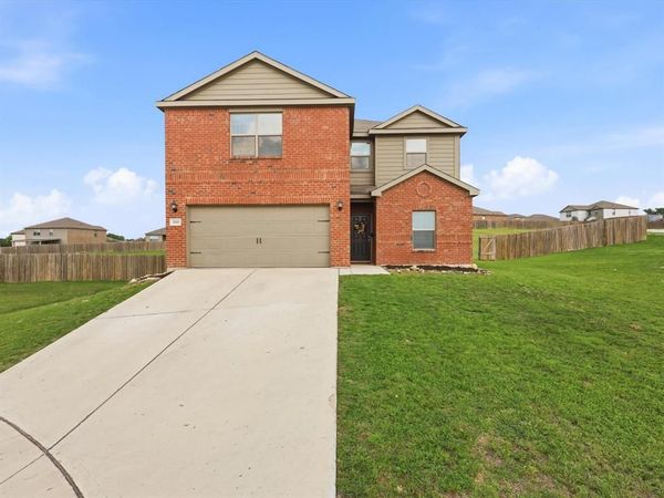 104 Saloon Cove W, Newark, TX 76071