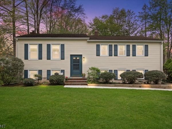 77 Windsor Way, Berkeley Heights, NJ 07922