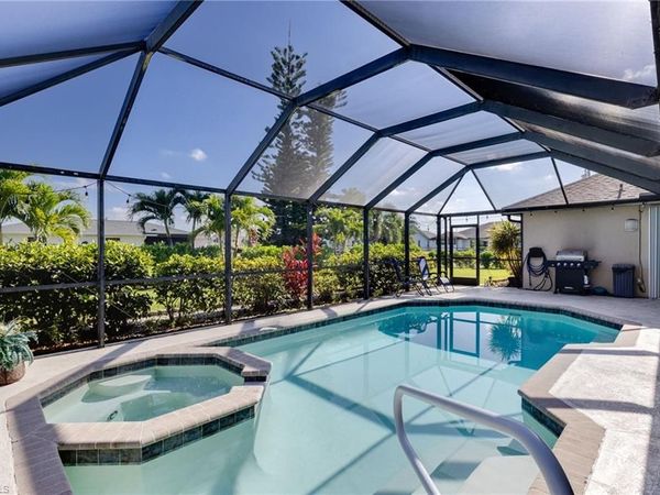 201 SW 35th ST , CAPE CORAL, FL 33914