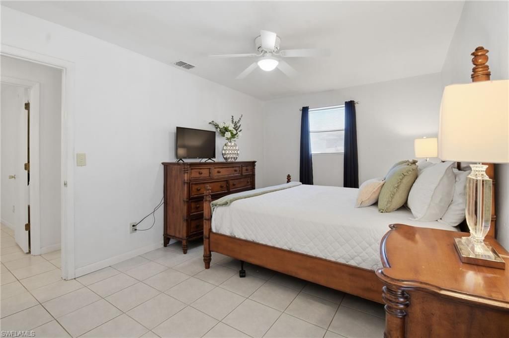 2111 NE 25th St, Cape Coral, FL 33909 Photo
