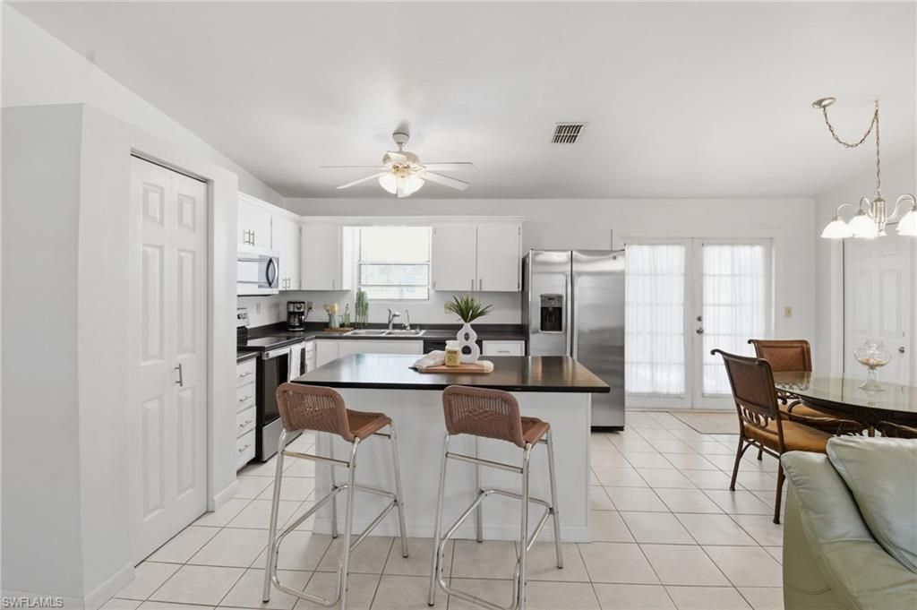 2111 NE 25th St, Cape Coral, FL 33909 Photo