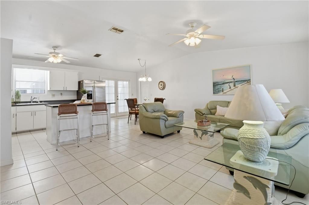 2111 NE 25th St, Cape Coral, FL 33909 Photo