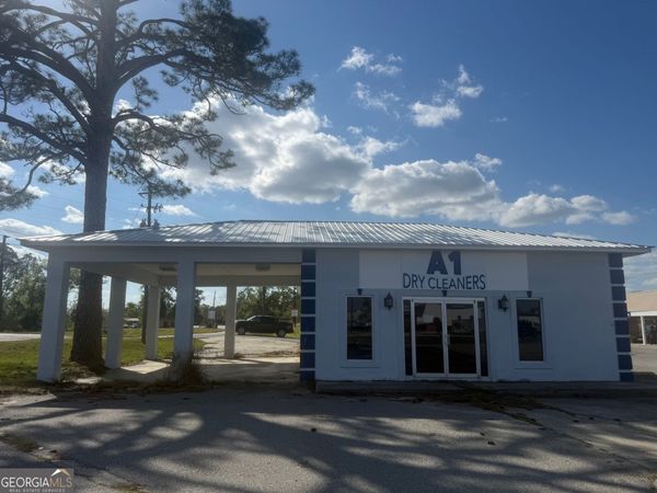100 S Williams Street, Hazlehurst, GA 31539