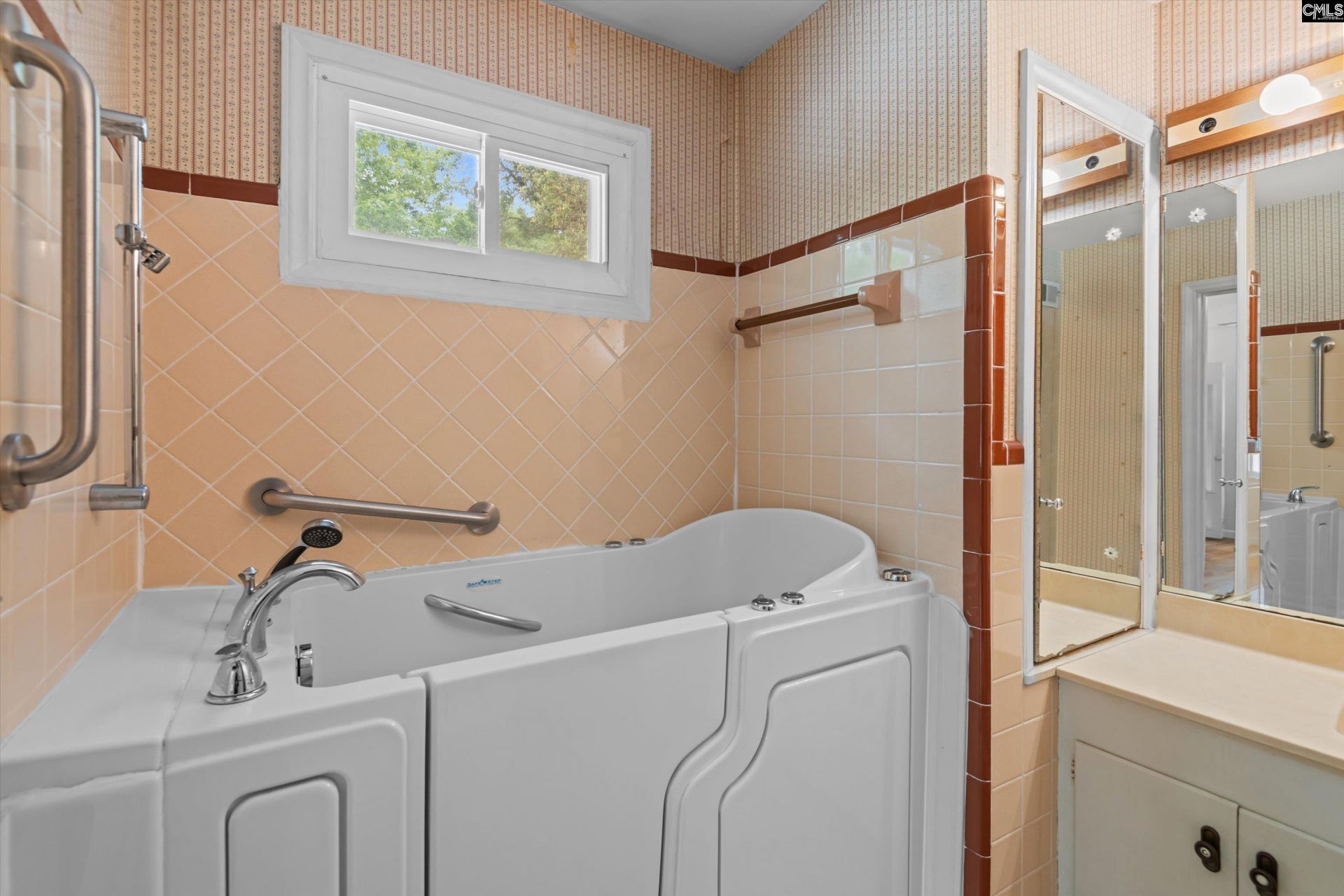 3300 Foxhall Road Photo 17