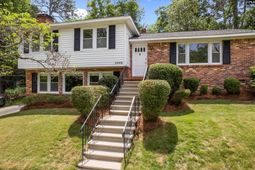 3300 Foxhall Road photo 4