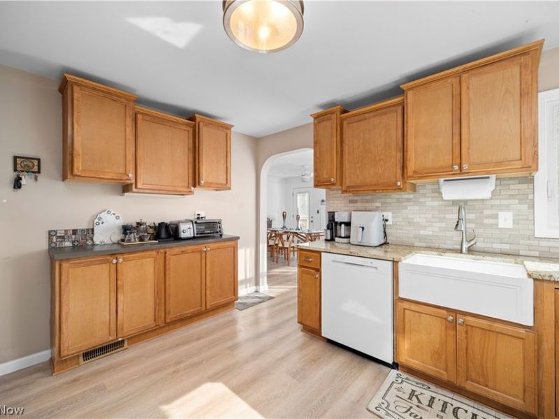 45 E 219th Street , Euclid, OH 44123 Photo 5