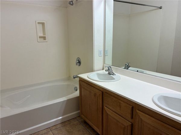 43 E Agate Avenue , Unit 405, Las Vegas, NV 89123