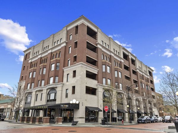 110 S Marion Street , Unit 308, Oak Park, IL 60302