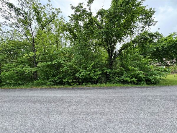 4 Bankfoot Drive , Bella Vista, AR 72715