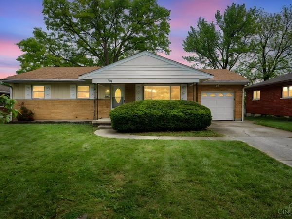225 Ireland Avenue, Greenhills, OH 45218