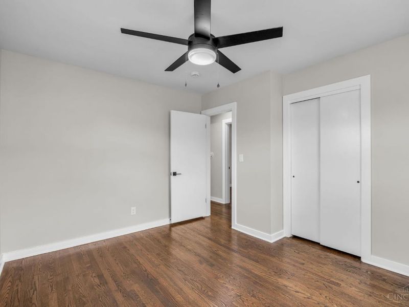 225 Ireland Avenue, Greenhills, OH 45218 Photo 27