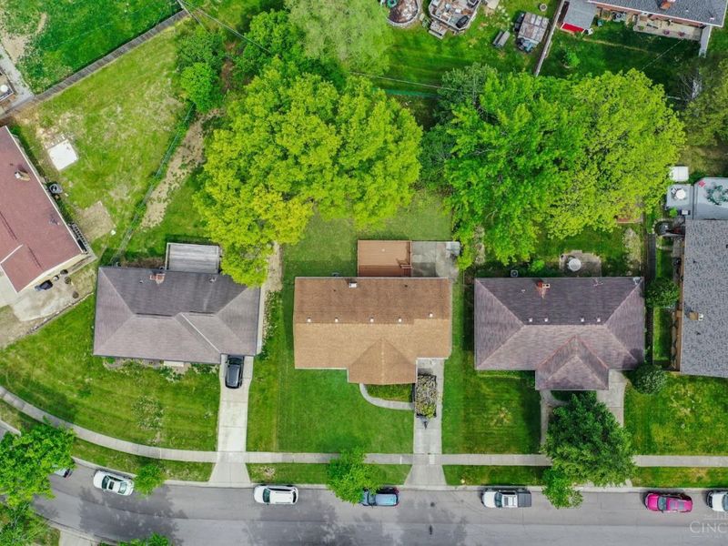 225 Ireland Avenue, Greenhills, OH 45218 Photo 42