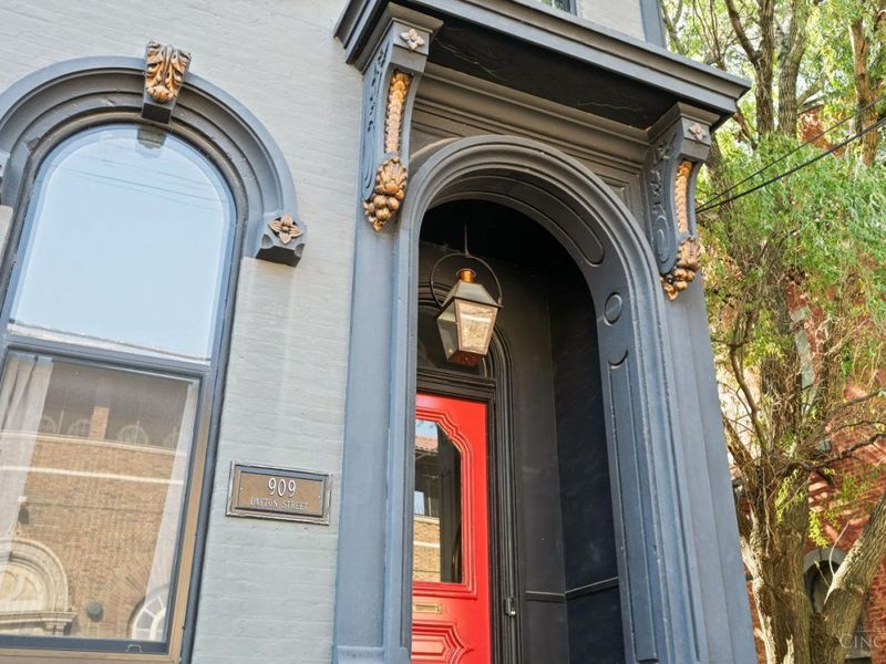 909 Dayton Street, Cincinnati, OH 45214 Photo 2