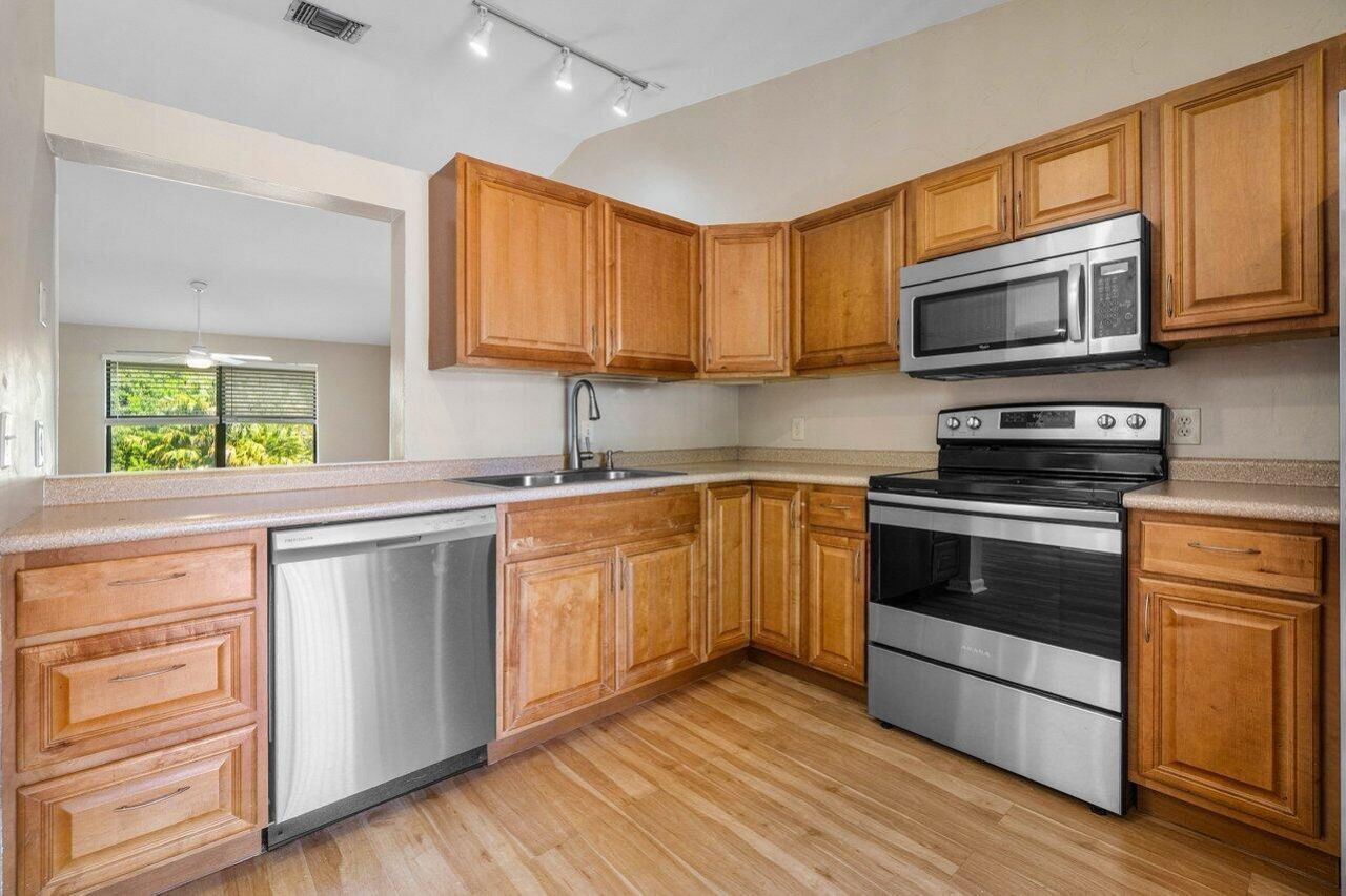 13135 Chadwick Court, Unit 12, Wellington, FL 33414 Photo