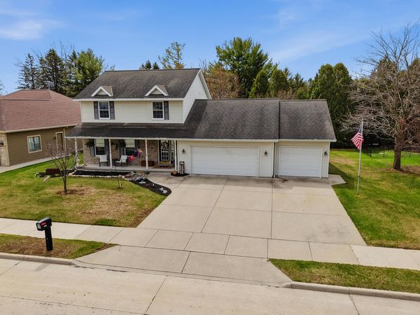 3107 44th St, Two Rivers, WI 54241