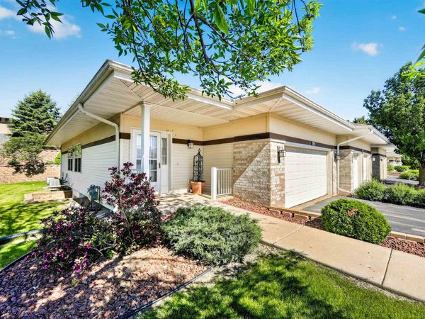 672 Clardell Drive, Sun Prairie, WI 53590