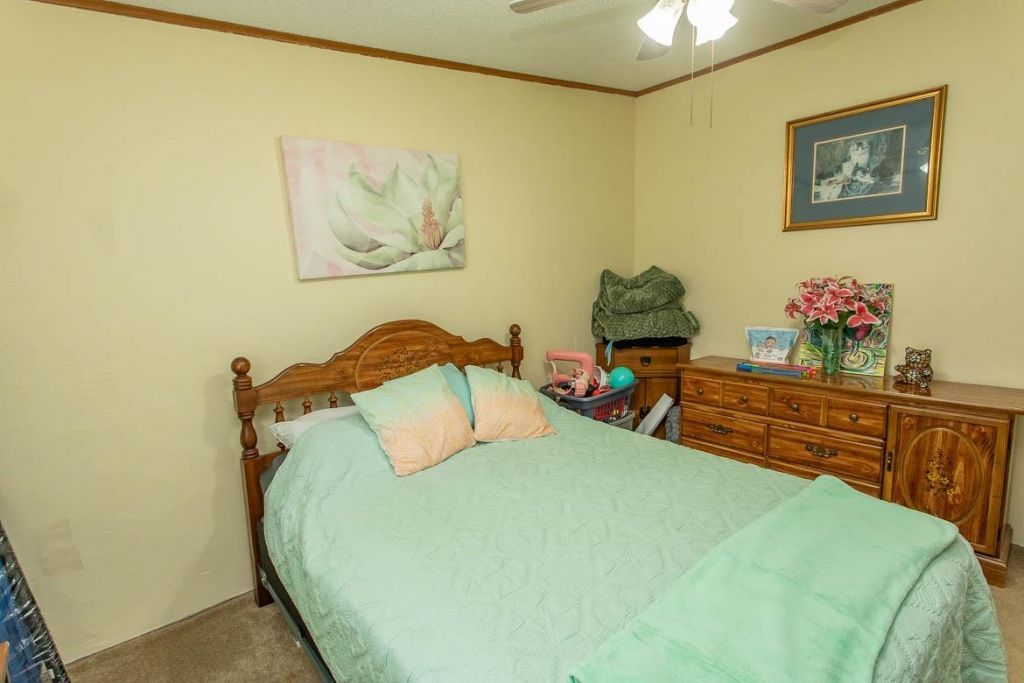 2260 Harvey Rd. Photo 13