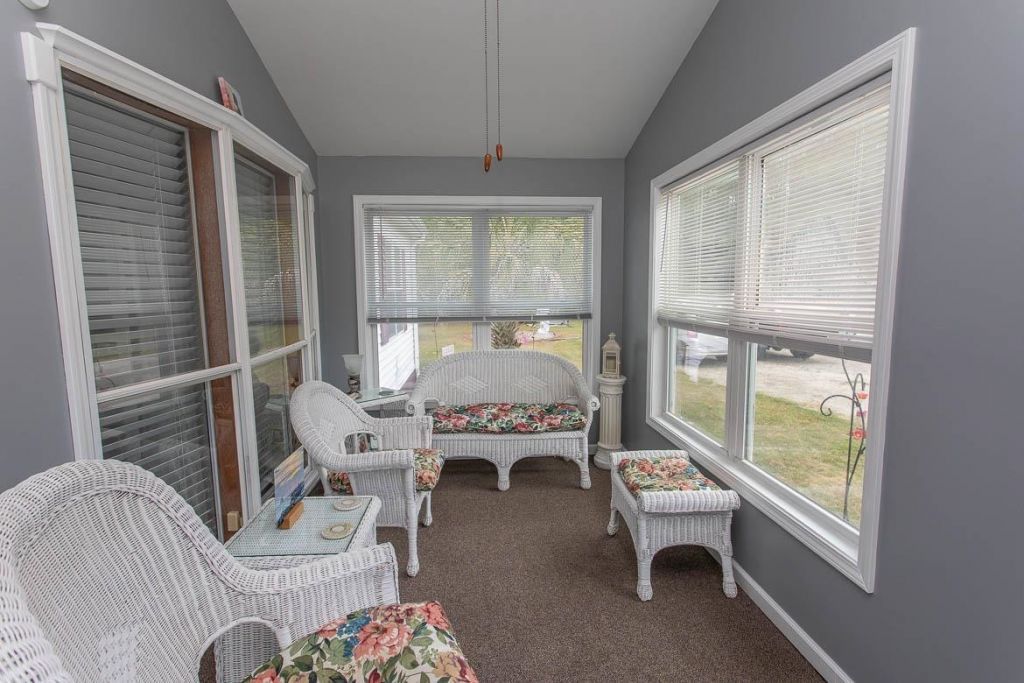 2260 Harvey Rd. Photo 2