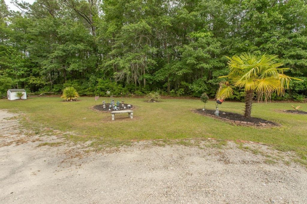 2260 Harvey Rd. Photo 51