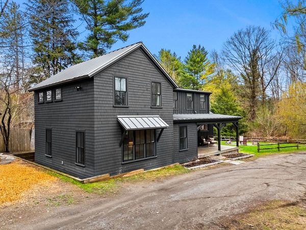 8R Rolfes Ln, Newbury, MA 01951