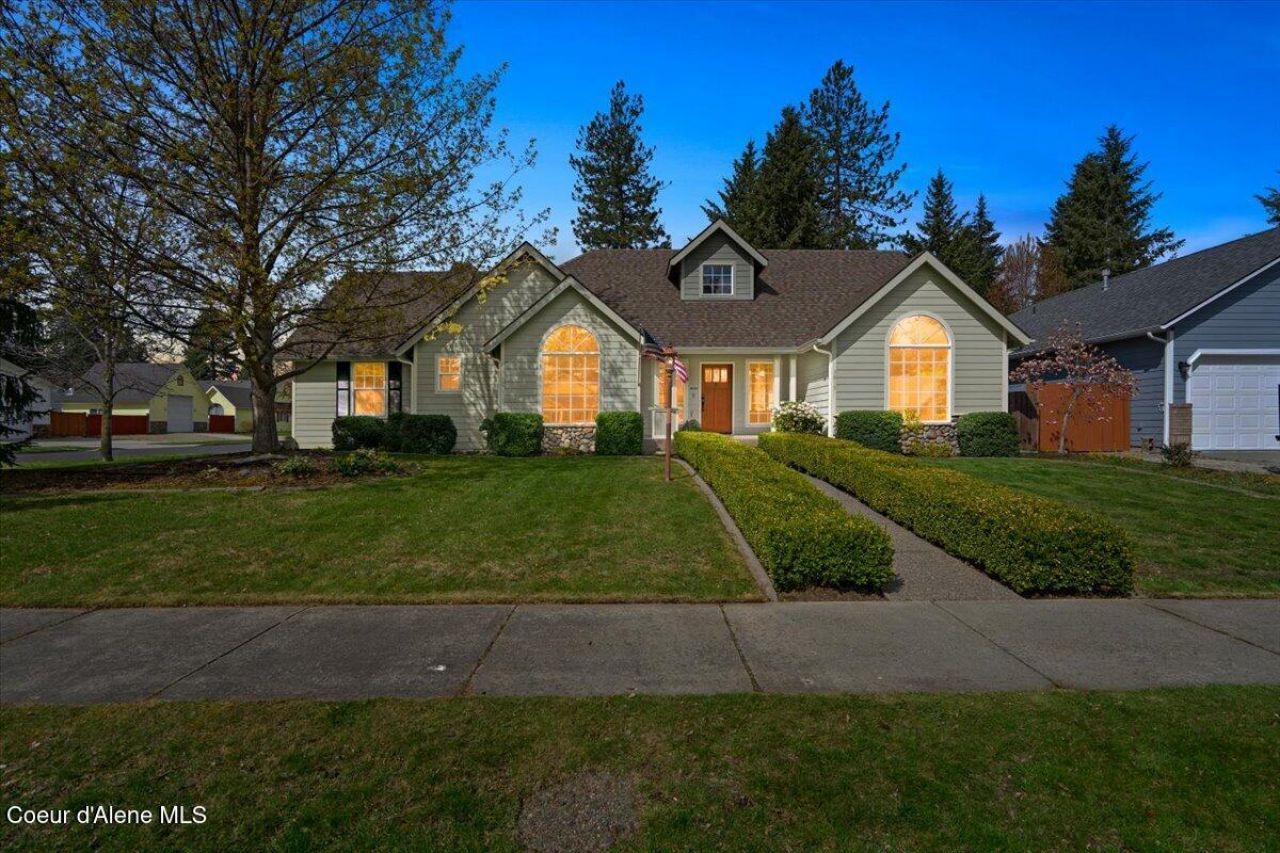 3815 N Alex St, Coeur d Alene, ID 83815 Main Photo