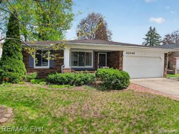 42446 Sycamore Drive , Sterling Heights, MI 48313