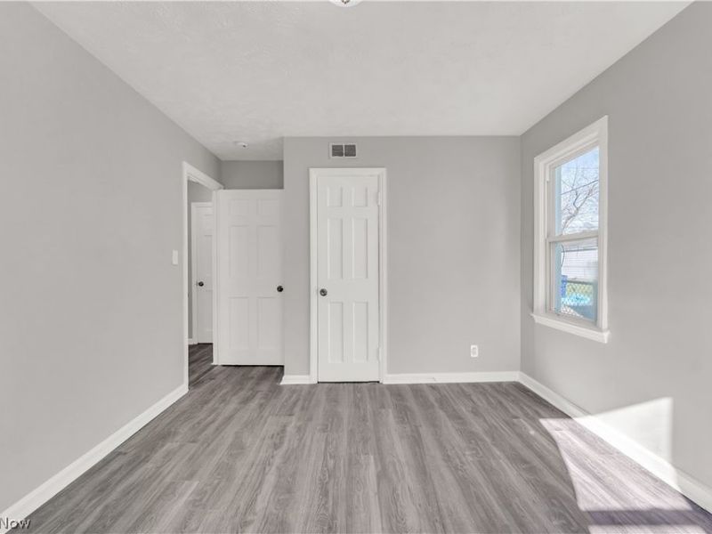 2521 Greenvale Road , Cleveland, OH 44121 Photo 13