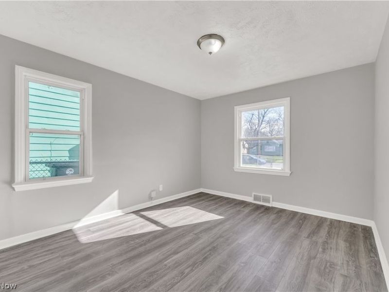 2521 Greenvale Road , Cleveland, OH 44121 Photo 14