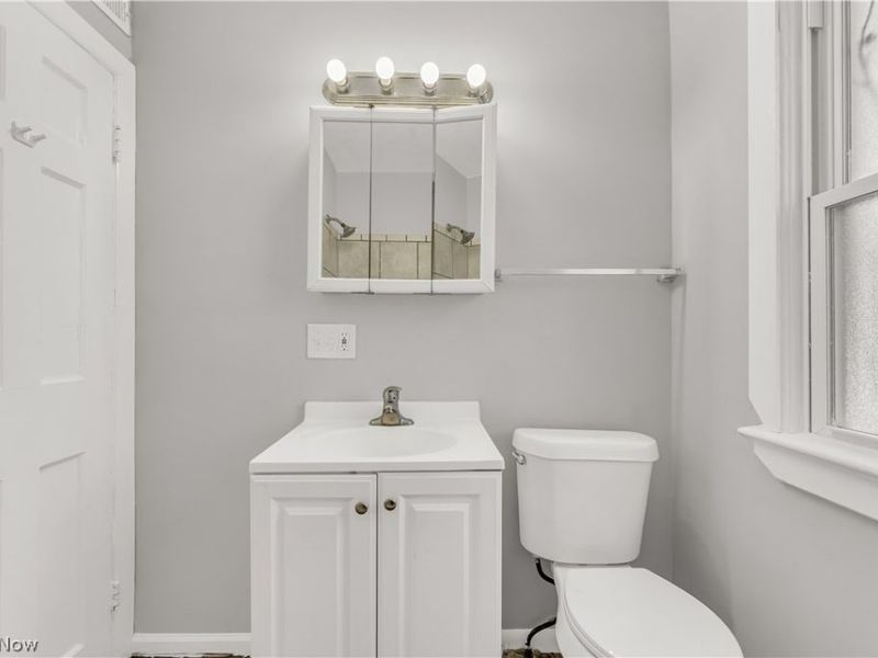 2521 Greenvale Road , Cleveland, OH 44121 Photo 19