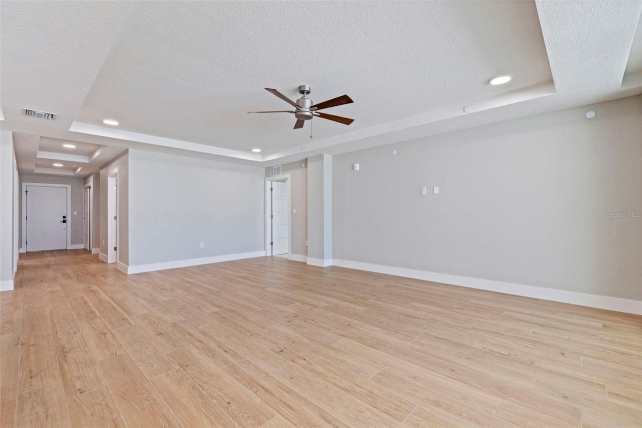 14048 Gulf Boulevard, Unit 202, Madeira Beach, FL 33708 Photo