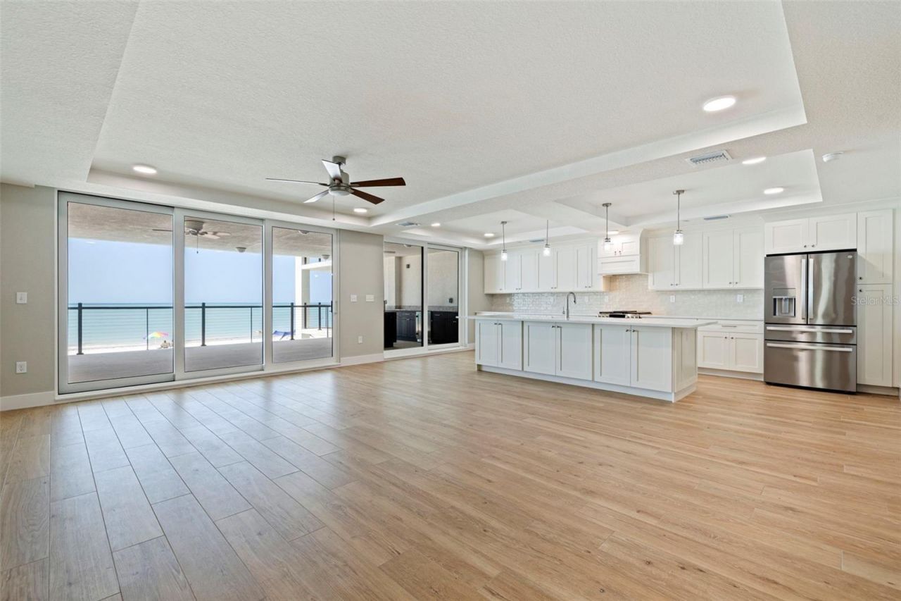 14048 Gulf Boulevard, Unit 202, Madeira Beach, FL 33708 Photo
