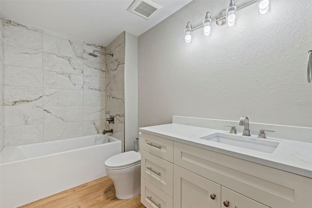 14048 Gulf Boulevard, Unit 202, Madeira Beach, FL 33708 Photo
