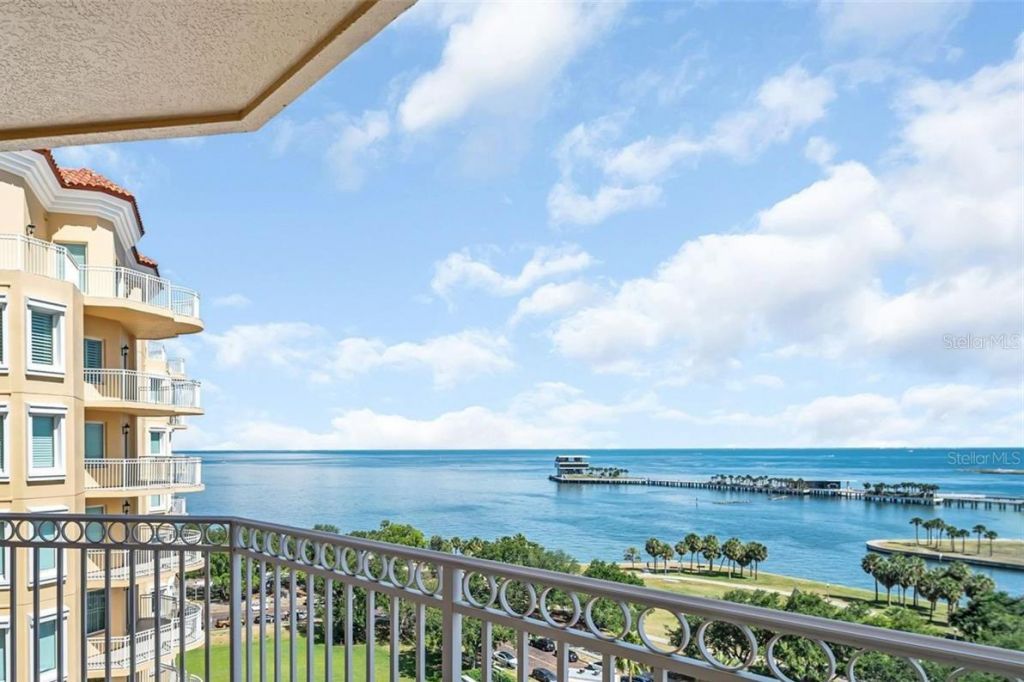 555 5th Avenue Ne, Unit 1122, Saint Petersburg, FL 33701 Photo