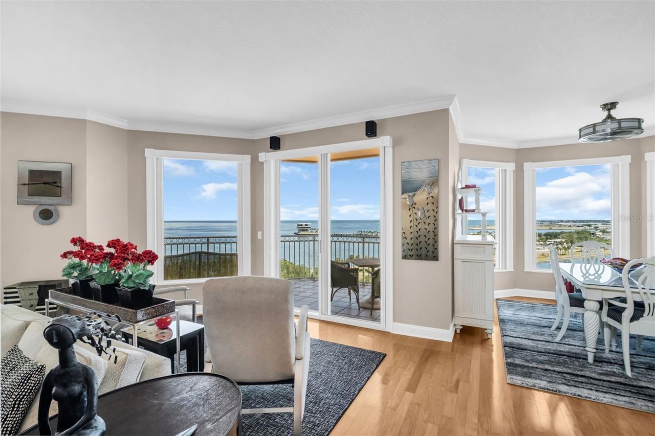 555 5th Avenue Ne, Unit 1122, Saint Petersburg, FL 33701 Photo