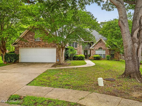 668 Hazelton Drive, Madison, MS 39110