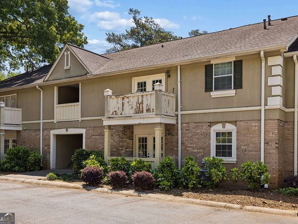 6900 Roswell Road, Unit Q6, Atlanta, GA 30328
