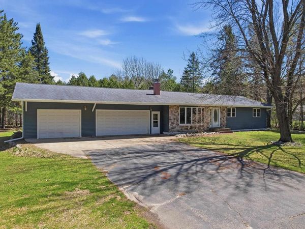 1835 EDGEWOOD LANE, Stevens Point, WI 54482