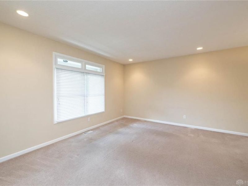 7444 New York Way, Butler Township, OH 45414 Photo 7