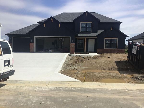 17456 Creekside Crossing Run, Huntertown, IN 46748