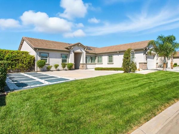 2061 Doncaster Court, Olivehurst, CA 95961