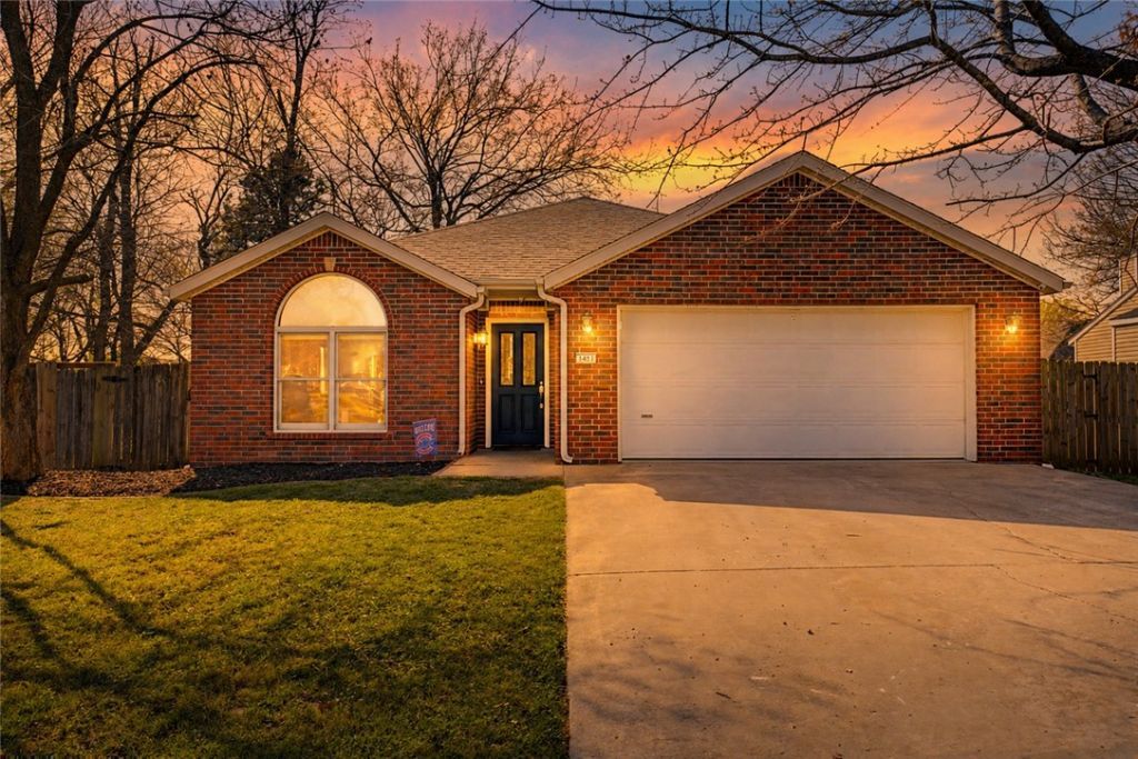 1451 Greenleaf Drive, Fayetteville, AR 72704 Main Photo