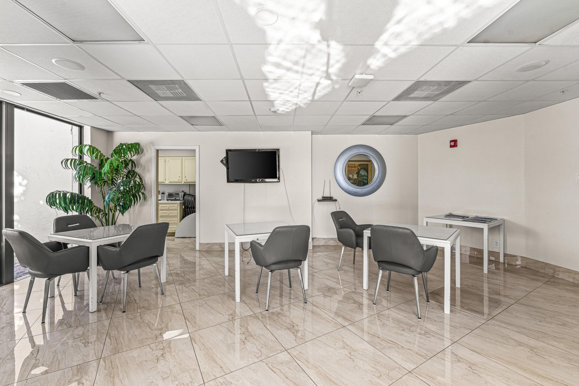5420 N Ocean Drive, Unit 1703, Singer Island, FL 33404 Photo