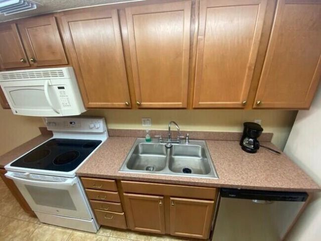 135 NW 5th Avenue, Unit 3, Delray Beach, FL 33444 Photo